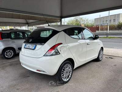 Lancia Ypsilon Ypsilon III 2015 1.3 mjt Silver s Bianco usata Giugliano in Campania