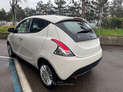 Lancia Ypsilon 5 porte Hybrid Silve usata Modena