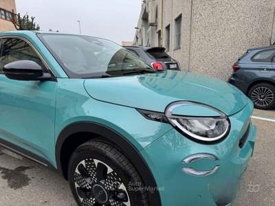 Fiat 600 Hybrid 110 CV DCT MHEV La Prima KM.0 usata Modena