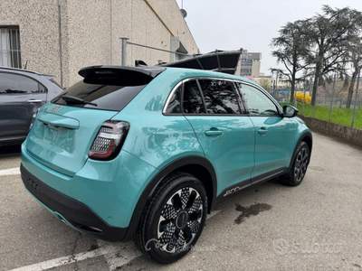 Fiat 600 Hybrid 110 CV DCT MHEV La Prima KM.0 usata Modena