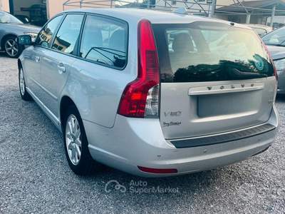 Volvo V50 16V cat Flexi-Fuel Momentum usata Bulgarograsso