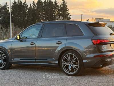 Audi SQ7  Grigio usata Casarano
