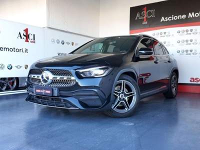 Mercedes-Benz GLA 200 d Automatic 4Matic Premium Nero usata CASTEL VOLTURNO