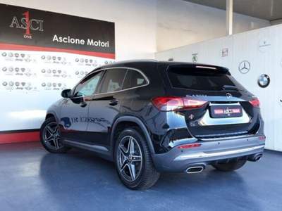 Mercedes-Benz GLA 200 d Automatic 4Matic Premium Nero usata CASTEL VOLTURNO