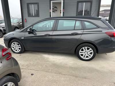 Opel Astra Sports Tourer usata Pieve di Cento