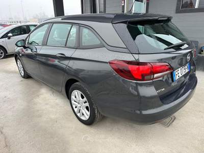 Opel Astra Sports Tourer usata Pieve di Cento
