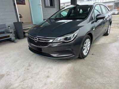 Opel Astra Sports Tourer usata Pieve di Cento