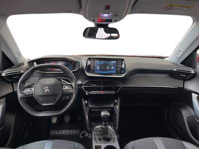 Peugeot 2008 II 2020 1.2 puretech Allure s&s 130cv Rosso usata Torino