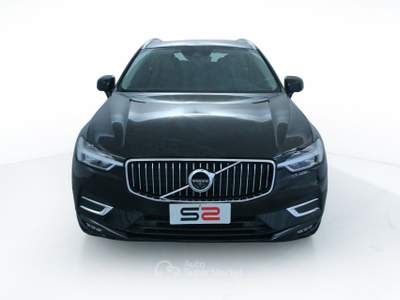 Volvo XC60 D4 AWD Geartronic Inscription Tetto panoramico/ Gancio traino retraibile/Cerchi lega 19" a 10 razze / Nero Nero usata Feltre