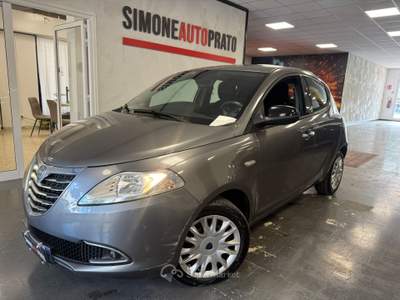 Lancia Ypsilon 5 porte Silver Grigio usata Prato