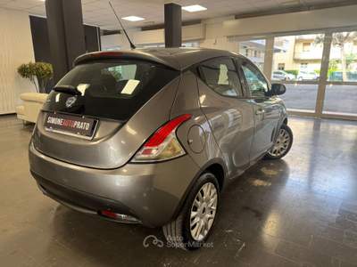 Lancia Ypsilon 5 porte Silver Grigio usata Prato
