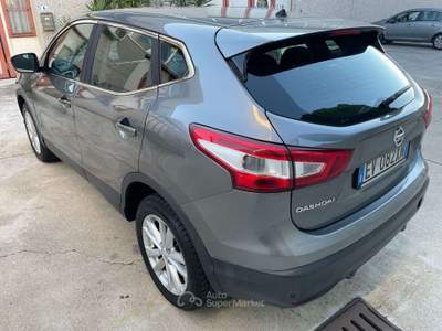 Nissan Qashqai Qashqai II 1.5 dci Tekna 110cv Grigio usata Caravaggio