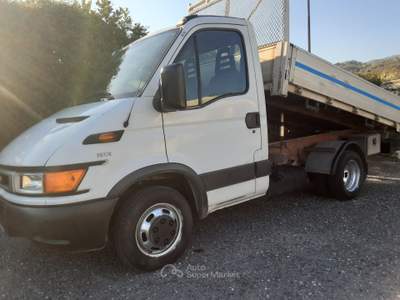 Iveco Daily RIBALTABILE TRILATERALE Bianco usata PALAZZAGO