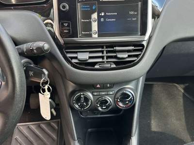 Peugeot 208 1.2 82 CV puretech (vti) 12v Active Neo Patentati Bianco usata Lesmo