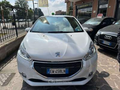 Peugeot 208 1.2 82 CV puretech (vti) 12v Active Neo Patentati Bianco usata Lesmo