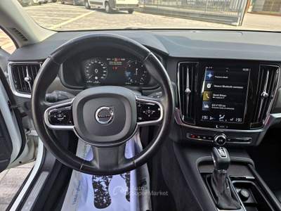 Volvo V90 Cross Country V90  Cross Country 2.0 d4 Pro awd geartronic my19 Bianco usata Pescantina
