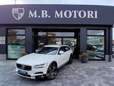 Volvo V90 Cross Country V90  Cross Country 2.0 d4 Pro awd geartronic my19 Bianco usata Pescantina