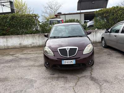 Lancia Ypsilon Oro Ecochic GPL Lilla usata Aquino