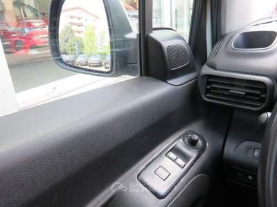 Citroen Berlingo 1.5 Bluehdi 100cv S&S Club M 3p (IVA ESCLUSA) Bianco usata Seregno