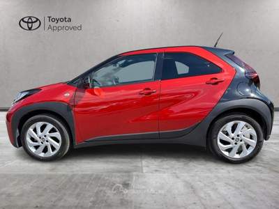 Toyota Aygo X 1.0B (72 CV) Trend Nero usata Varese