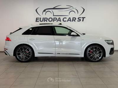 Audi Q8 50 TDI quattro tip. S Line Edition Bianco usata Caresanablot