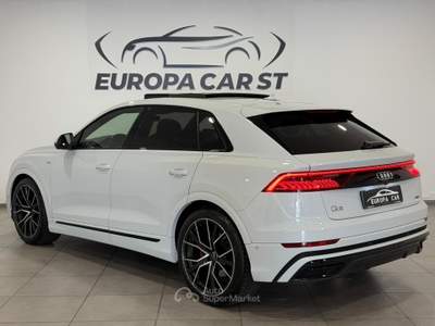 Audi Q8 50 TDI quattro tip. S Line Edition Bianco usata Caresanablot