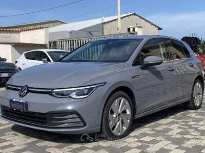 Volkswagen Golf 8 Style 2.0 TDI 150 CV DSG Grigio usata Borgetto