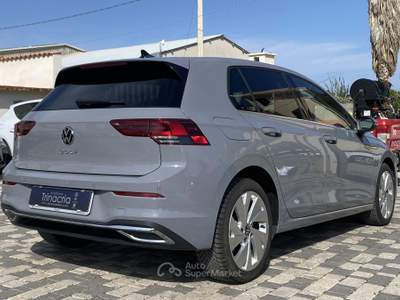 Volkswagen Golf 8 Style 2.0 TDI 150 CV DSG Grigio usata Borgetto