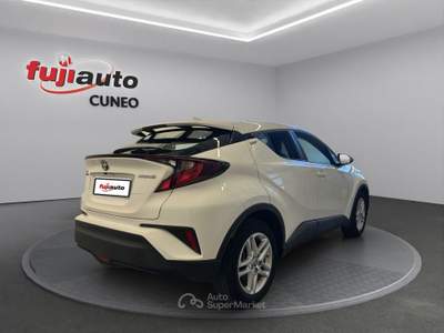 Toyota C-HR C-HR 1.8h Active e-cvt Bianco usata Cuneo
