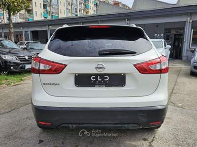 Nissan Qashqai 1.5 110 dCi N-Connecta Bianco usata Torino