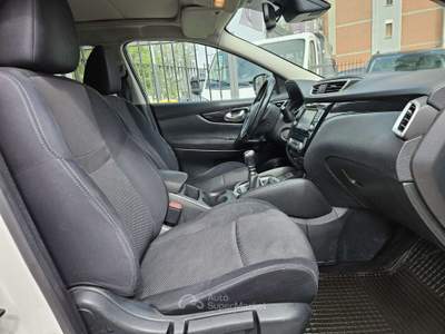 Nissan Qashqai 1.5 110 dCi N-Connecta Bianco usata Torino