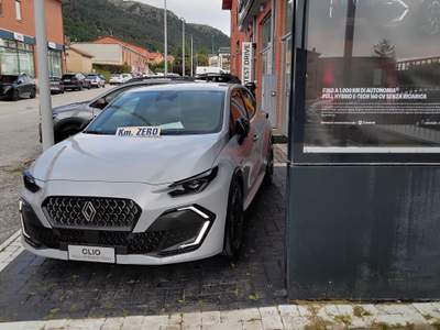 Renault Clio Clio VI 2025 1.8 full hybrid E-Tech Techno 160cv auto Argento usata Gubbio