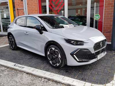 Renault Clio Clio VI 2025 1.8 full hybrid E-Tech Techno 160cv auto Argento usata Gubbio