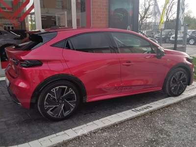Renault Clio Clio VI 2025 1.8 full hybrid E-Tech Esprit Alpine 160cv auto Rosso usata Gubbio