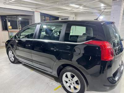 Peugeot 5008 Perfetto 100% Nero usata Pignataro Maggiore