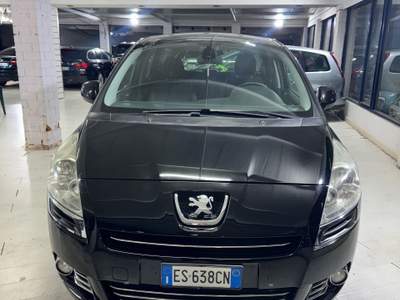 Peugeot 5008 Perfetto 100% Nero usata Pignataro Maggiore