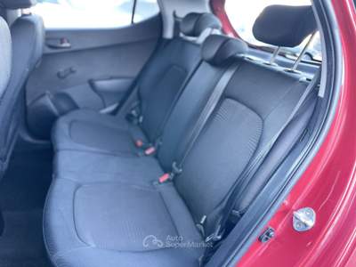 Hyundai i10 1.0 Benzina 66CV E6 Neo - 2018 Rosso usata Roma