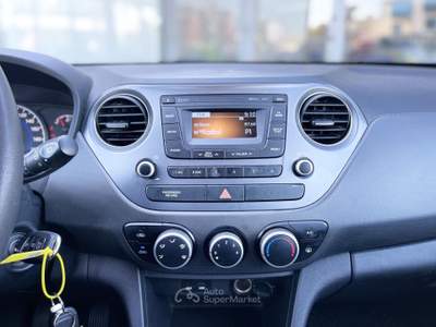 Hyundai i10 1.0 Benzina 66CV E6 Neo - 2018 Rosso usata Roma