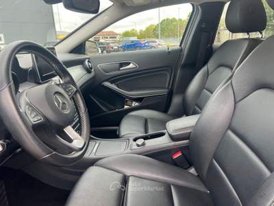 Mercedes-Benz GLA Automatic Enduro Grigio usata Maserà di Padova
