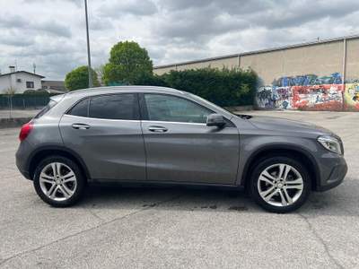Mercedes-Benz GLA Automatic Enduro Grigio usata Maserà di Padova