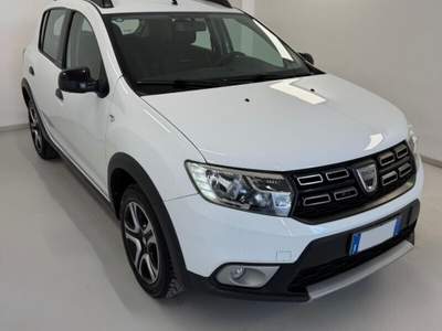 Dacia Sandero Sandero 1.5 dCi 8V 90CV Start&Stop Serie Speciale Wow Bianco usata Sassocorvaro Auditore