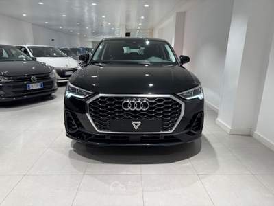 Audi Q3 35 2.0TDI S-Tronic Business Plus Nero usata AGROPOLI