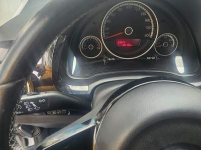 Volkswagen up! 5p. cross ASG Cambio automatico Argento usata Roma