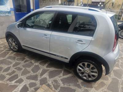 Volkswagen up! 5p. cross ASG Cambio automatico Argento usata Roma