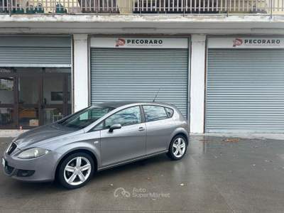 Seat Leon SPORT Argento usata Palomonte