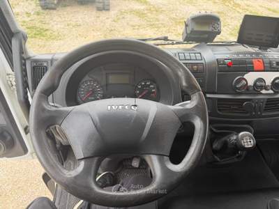 Iveco Eurocargo 120/28 EURO 6 SPONDA E CELLA -20 Bianco usata Palomonte