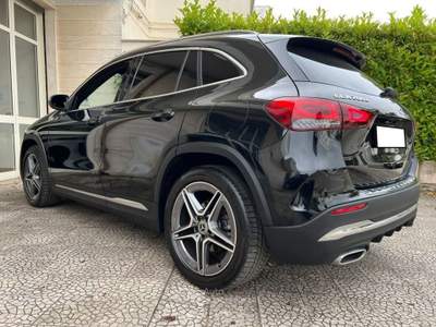 Mercedes-Benz GLA d Automatic Premium Nero usata Alberobello