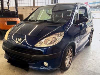 Peugeot 1007 auto ben tenuta, automatica, Blu/Azzurro usata Latina