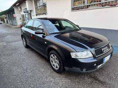 Audi A4 A4 Berlina 1.9 tdi 130cv Nero usata Trescore Cremasco