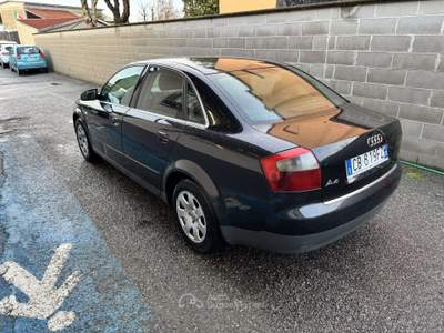 Audi A4 A4 Berlina 1.9 tdi 130cv Nero usata Trescore Cremasco